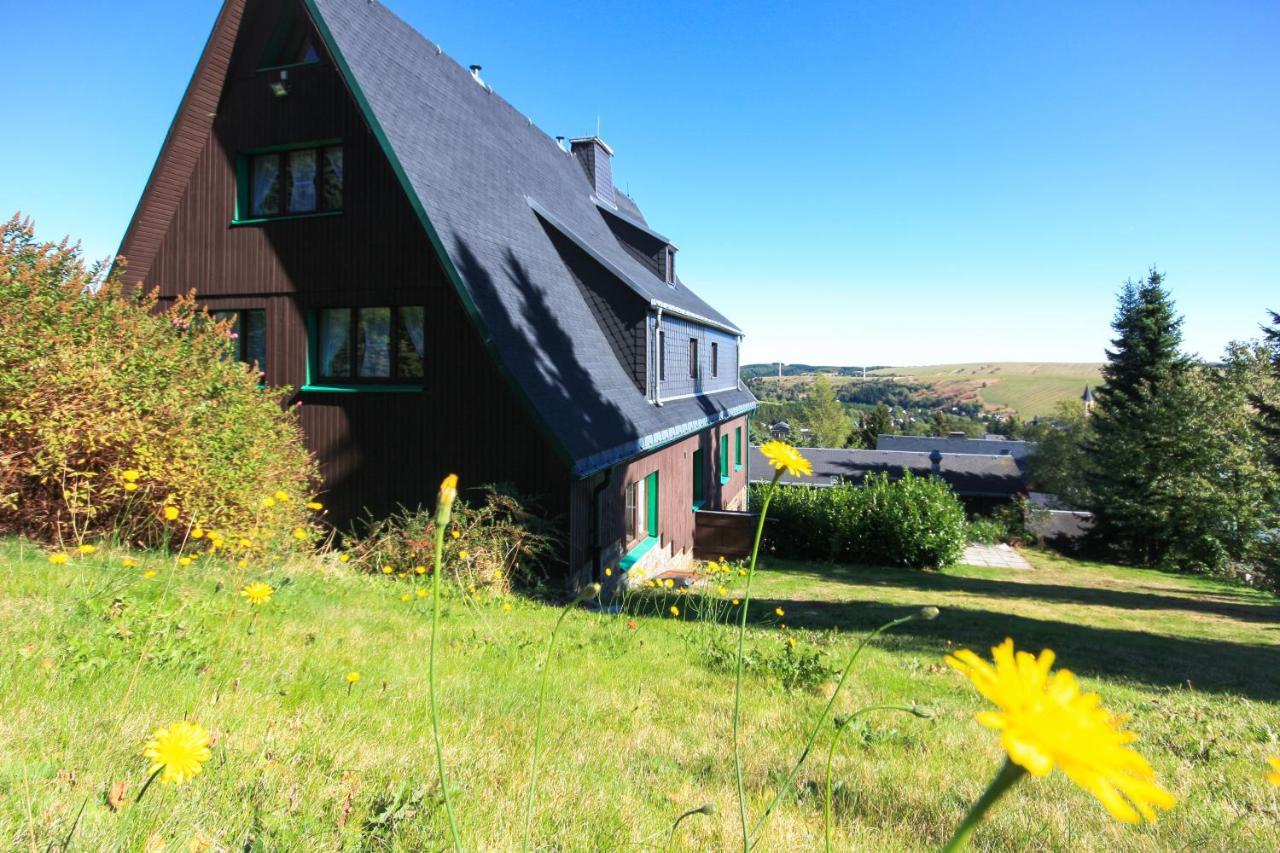 Haus Am Berg - Pension Direkt Am Skihang Oberwiesenthal Exterior foto