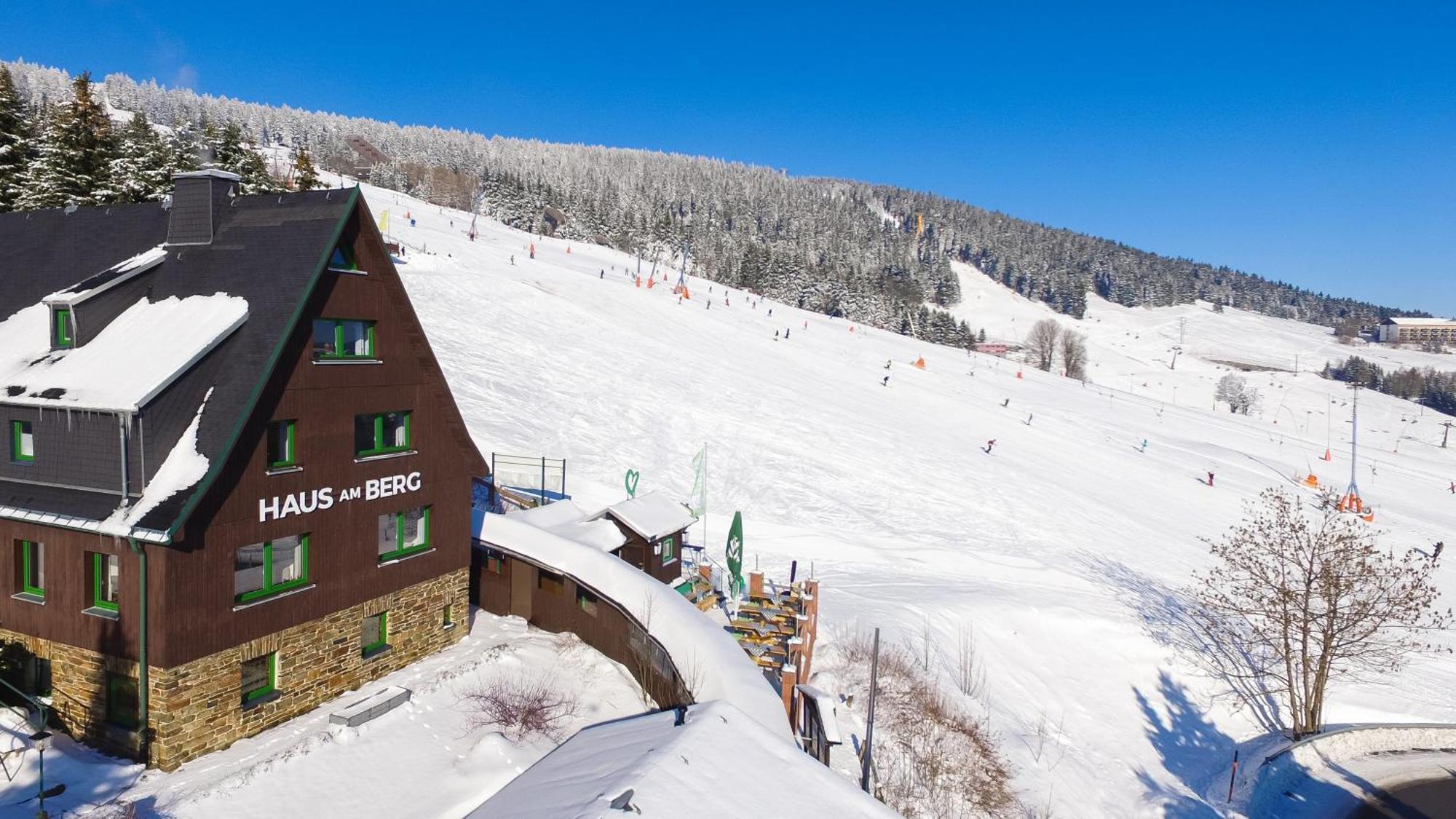 Haus Am Berg - Pension Direkt Am Skihang Oberwiesenthal Exterior foto